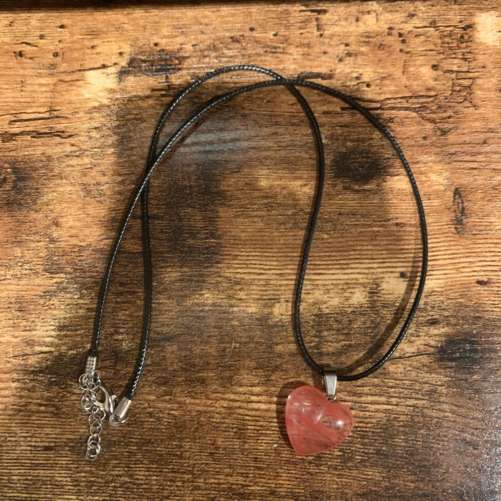 NWT Synthetic Cherry Quartz Heart Necklace